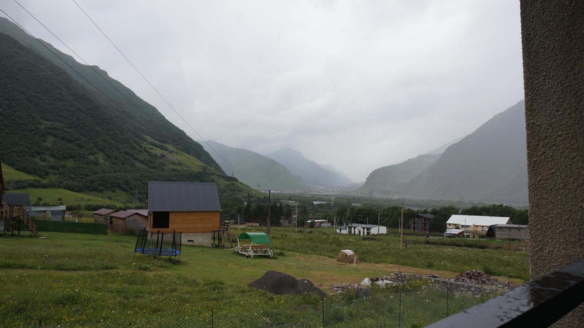 Готель Arte In Kazbegi Екстер'єр фото