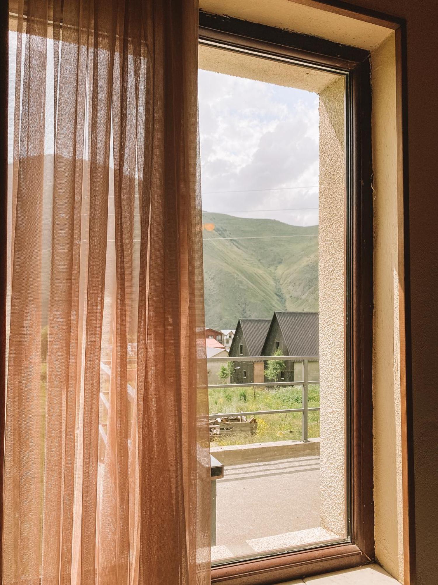 Готель Arte In Kazbegi Екстер'єр фото