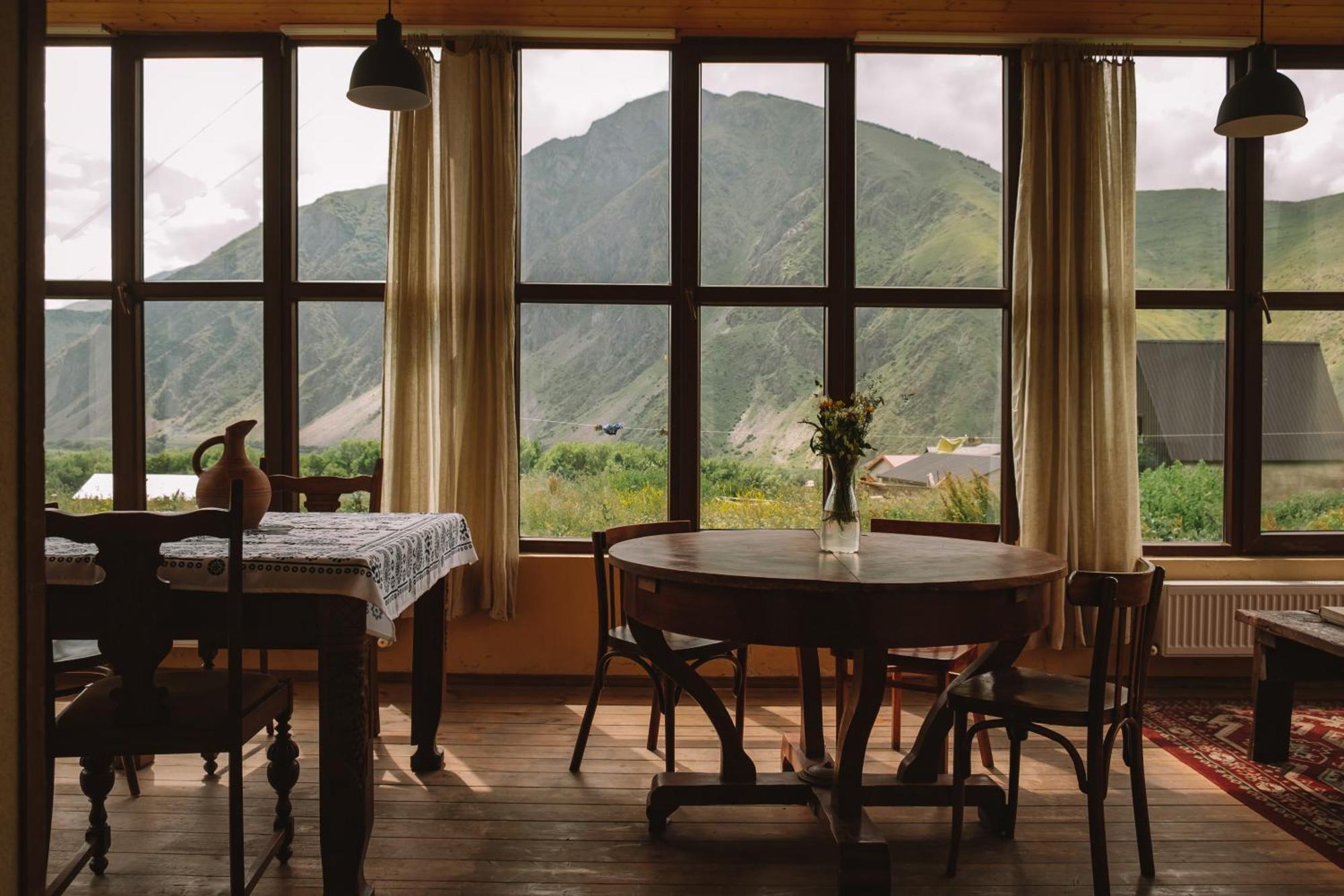 Готель Arte In Kazbegi Екстер'єр фото
