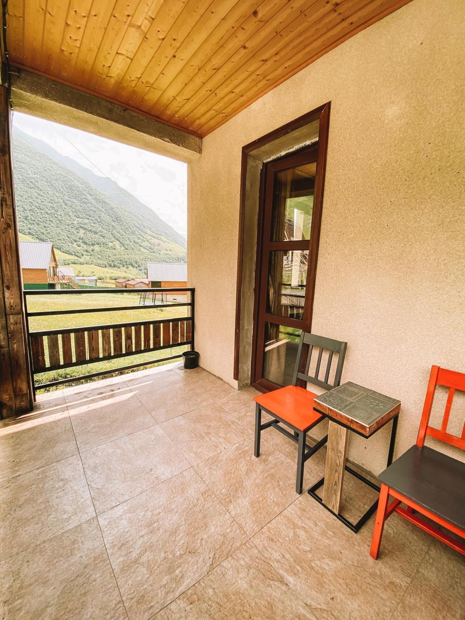 Готель Arte In Kazbegi Екстер'єр фото